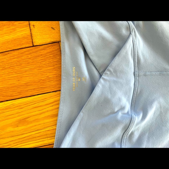 Bandier Crossover Waistband Leggings - Picture 7 of 7